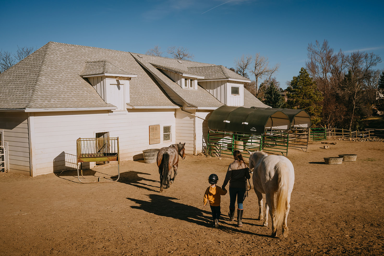 equine therapy branding photos of stable location.